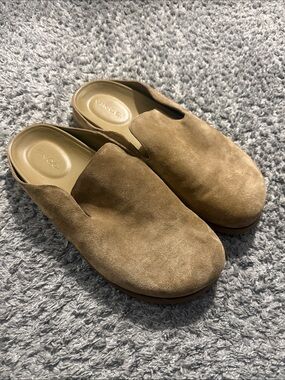 Vince Men's Decker Slip-On Suede Mule - Tan